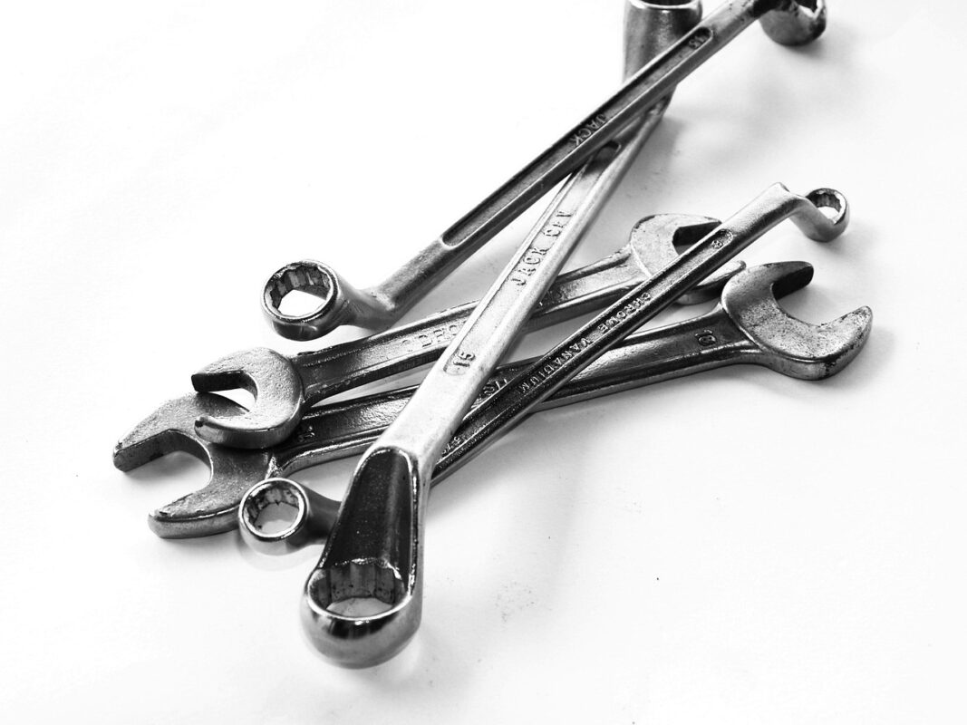 A basic hand tool set